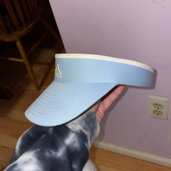 Adidas visor - Picture 2 of 5